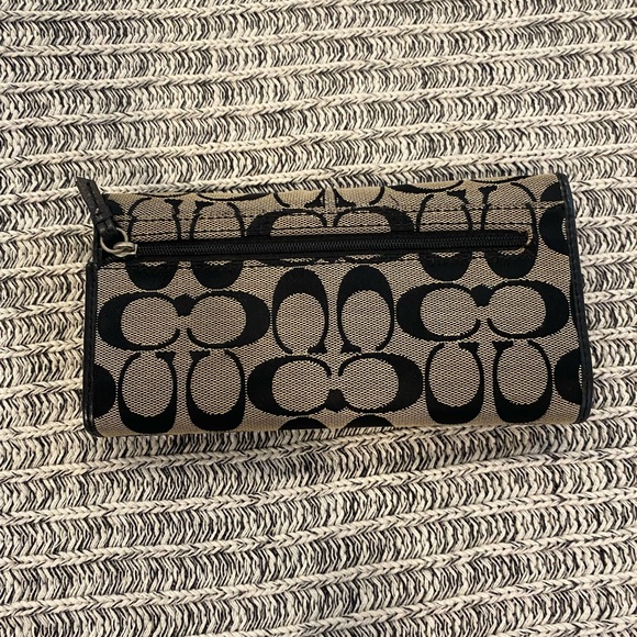 Coach Wallet - Picture 4 of 4